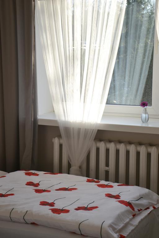 Hotel Pod Dębem Zielona Góra Buitenkant foto